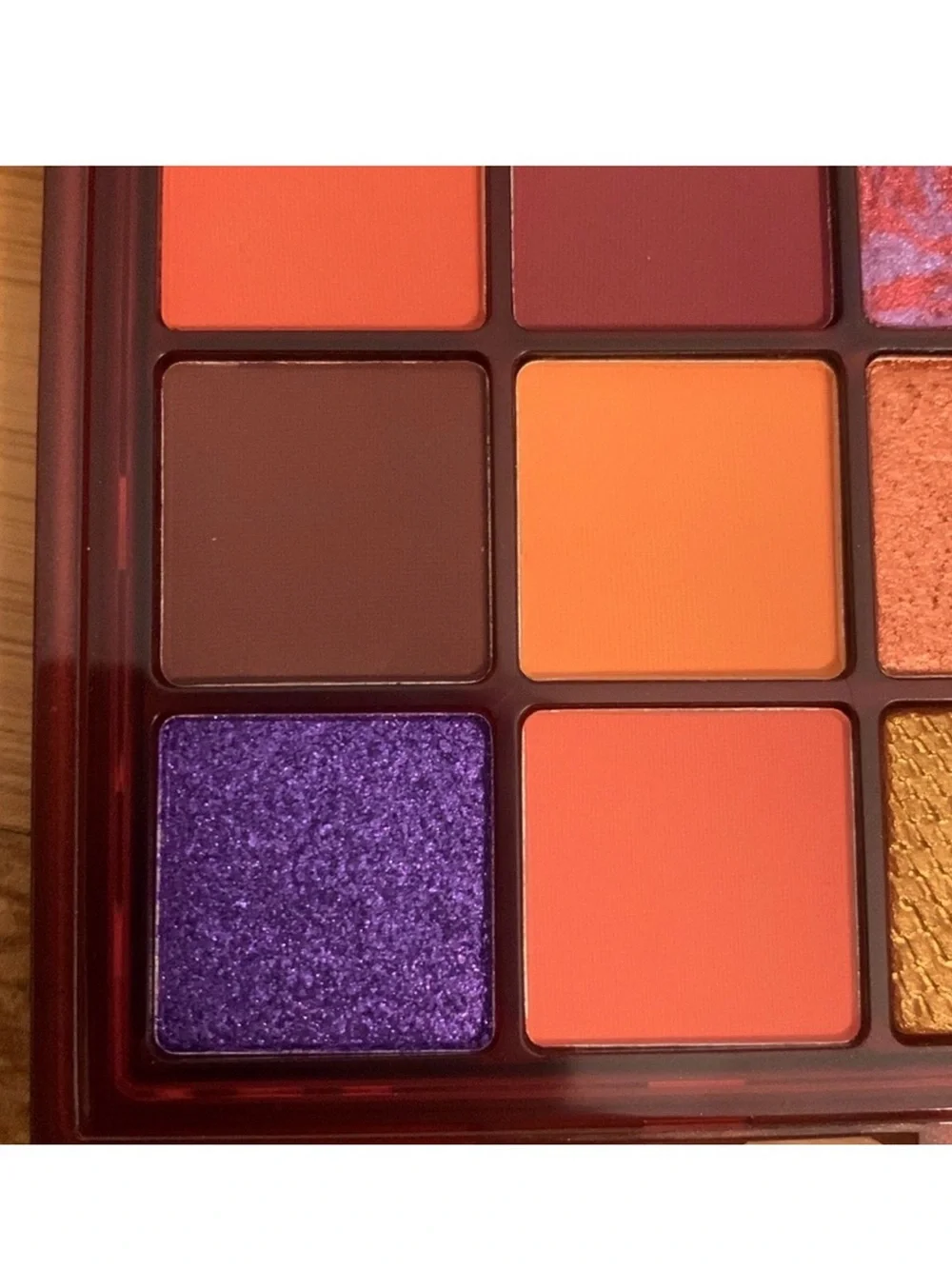 Huda Beauty Wild Chameleon Eyeshadow Palette - New in Box